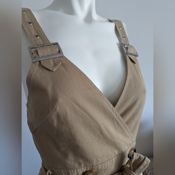 Runaway Dress - Picture 4 of 5